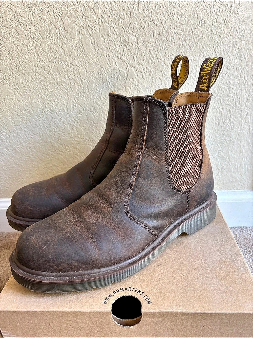 Dr. Martens 2976 Chelsea Boots Brown Leather US 5 M